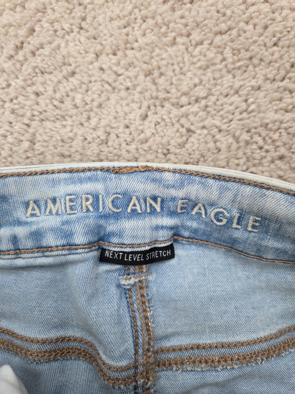 American Eagle Outfitters Light Blue High-Rise Flare Jeans - Picture 3 of 5